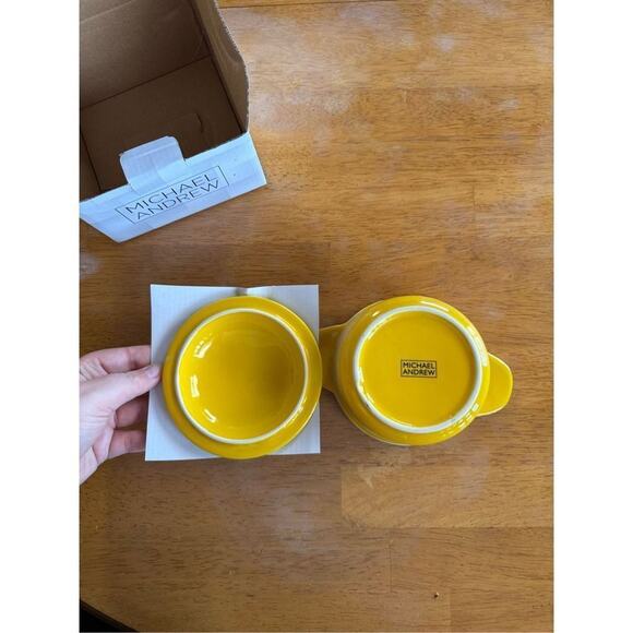 Michael Andrew Ceramic Small Yellow White Casserole Covered Dish Lid 4.25x2.25" - Picture 4 of 6